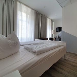 Camera con letto king size